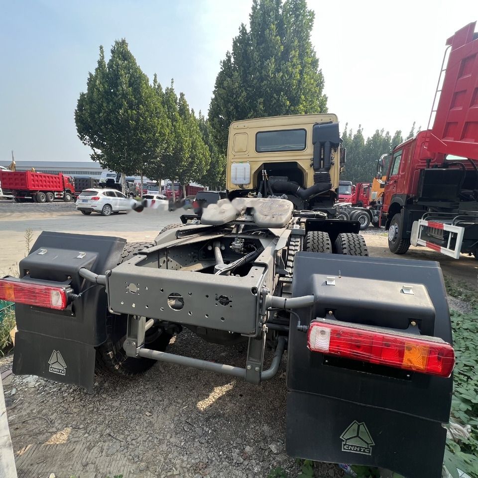 Tractor head Sinotruk HOWO 420 Tractor: gambar 8