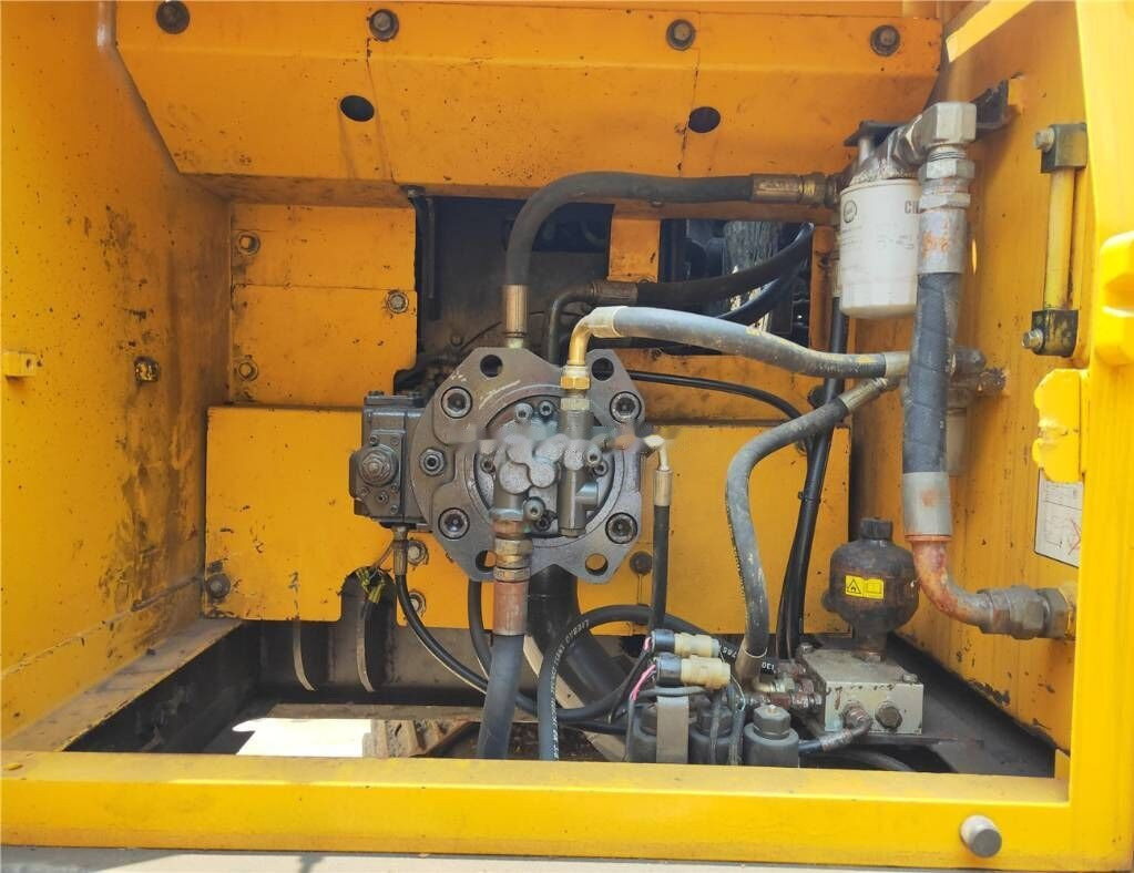 Volvo EC 210 B LC - Ekskavator perayap: gambar 3 Volvo EC 210 B LC - Ekskavator perayap: gambar 3