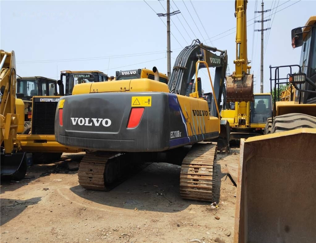 Volvo EC 210 B LC - Ekskavator perayap: gambar 2 Volvo EC 210 B LC - Ekskavator perayap: gambar 2