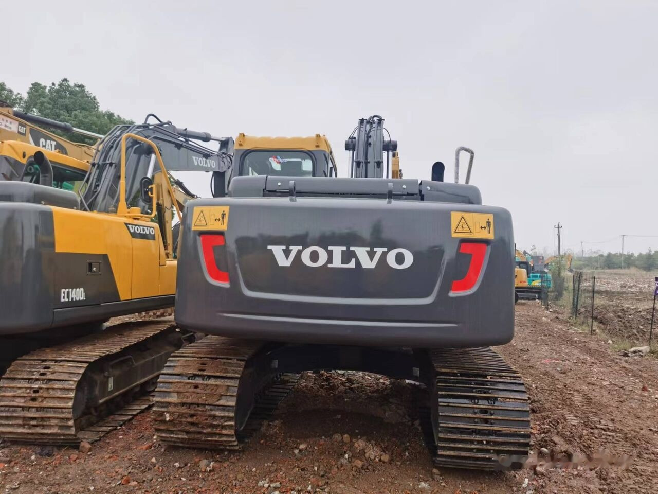Volvo EC140DL - Ekskavator perayap: gambar 3 Volvo EC140DL - Ekskavator perayap: gambar 3