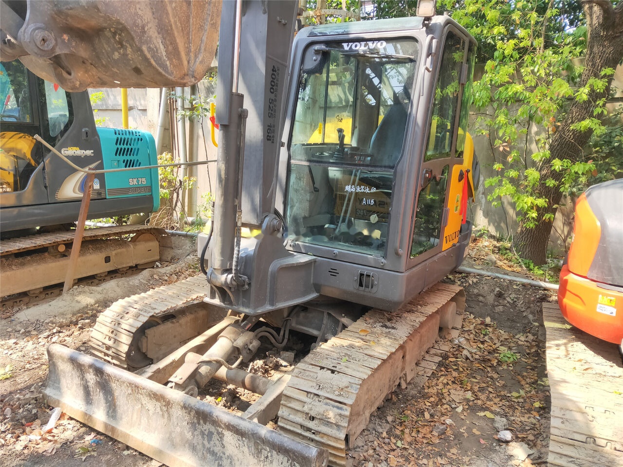 Volvo EC60C - Ekskavator mini: gambar 3 Volvo EC60C - Ekskavator mini: gambar 3