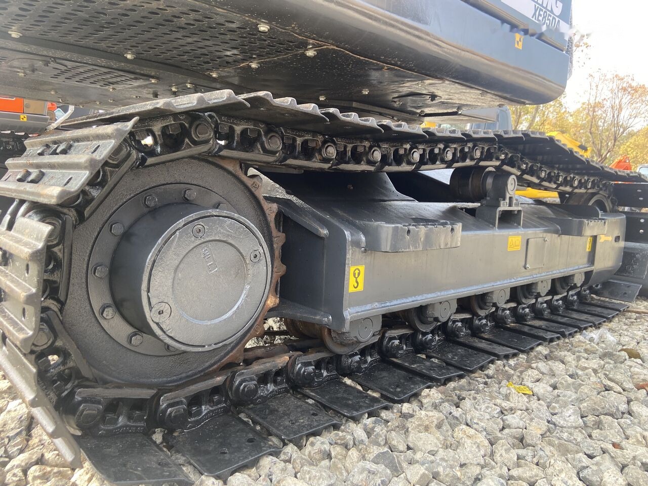 XCMG XE85DA - Ekskavator perayap: gambar 3 XCMG XE85DA - Ekskavator perayap: gambar 3