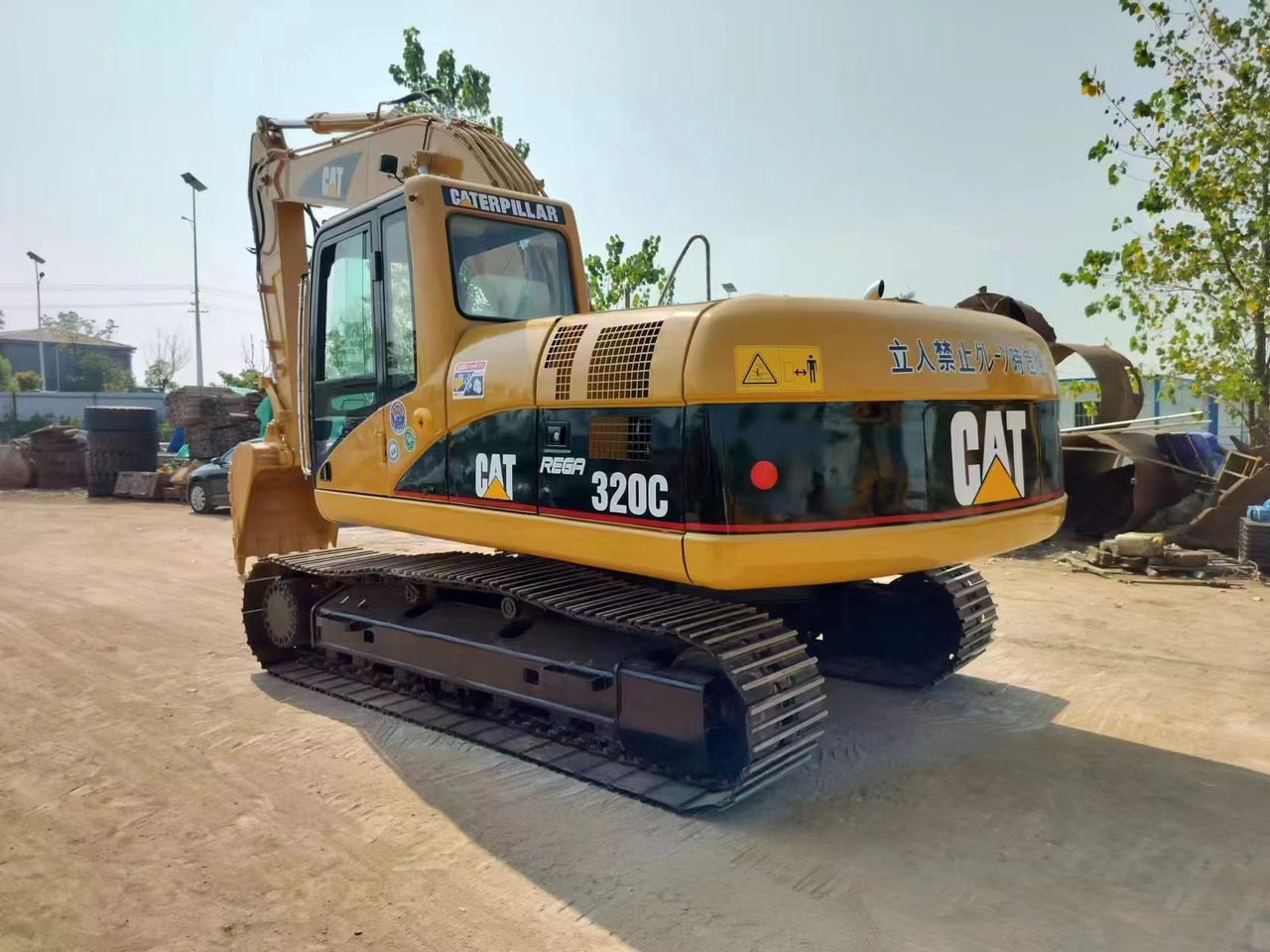 Caterpillar 320C - Ekskavator perayap: gambar 5 Caterpillar 320C - Ekskavator perayap: gambar 5