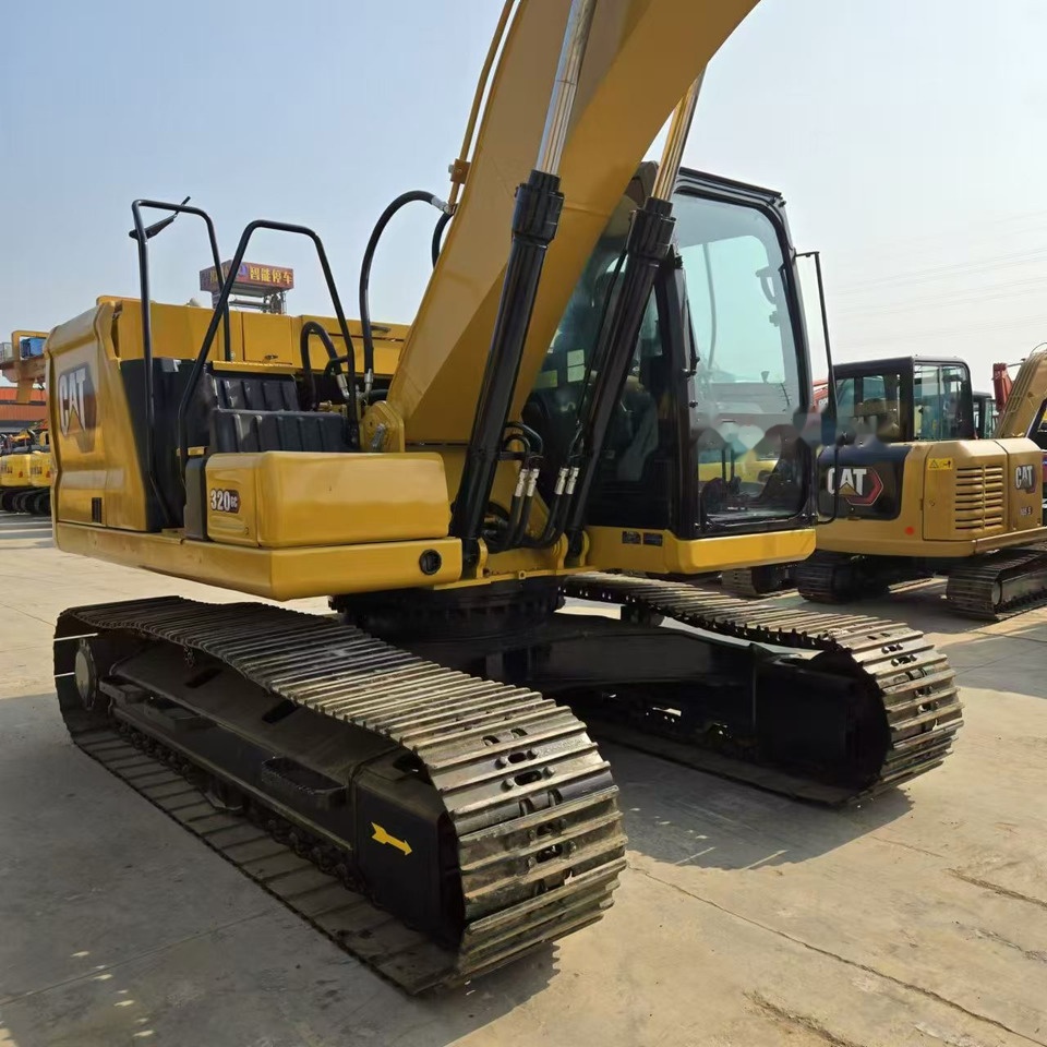 Ekskavator perayap caterpillar 320GC: gambar 10