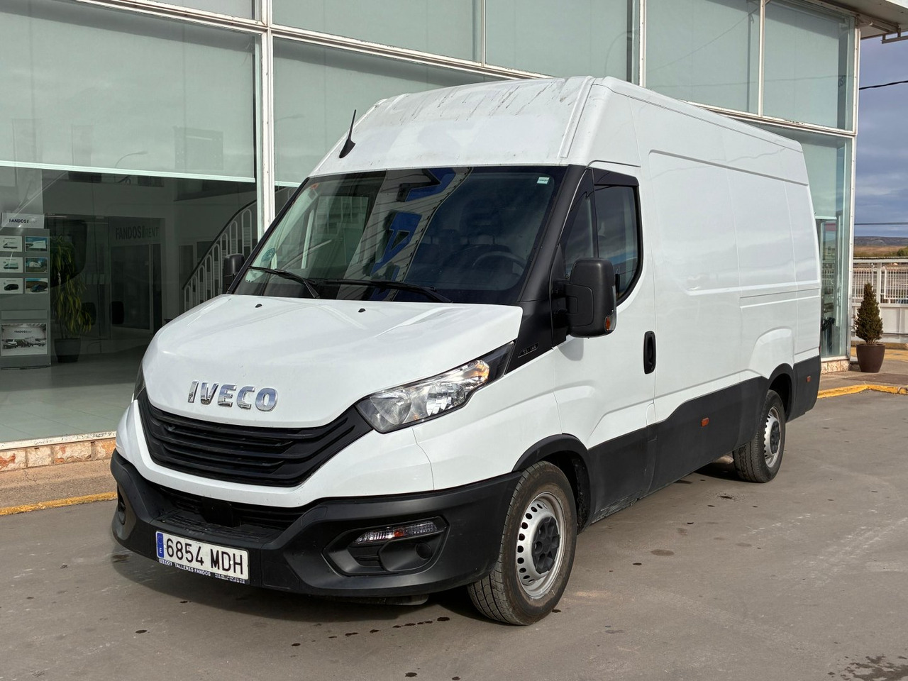 Furgón IVECO 35S16 V 12m3 - Van panel: gambar 1 Furgón IVECO 35S16 V 12m3 - Van panel: gambar 1