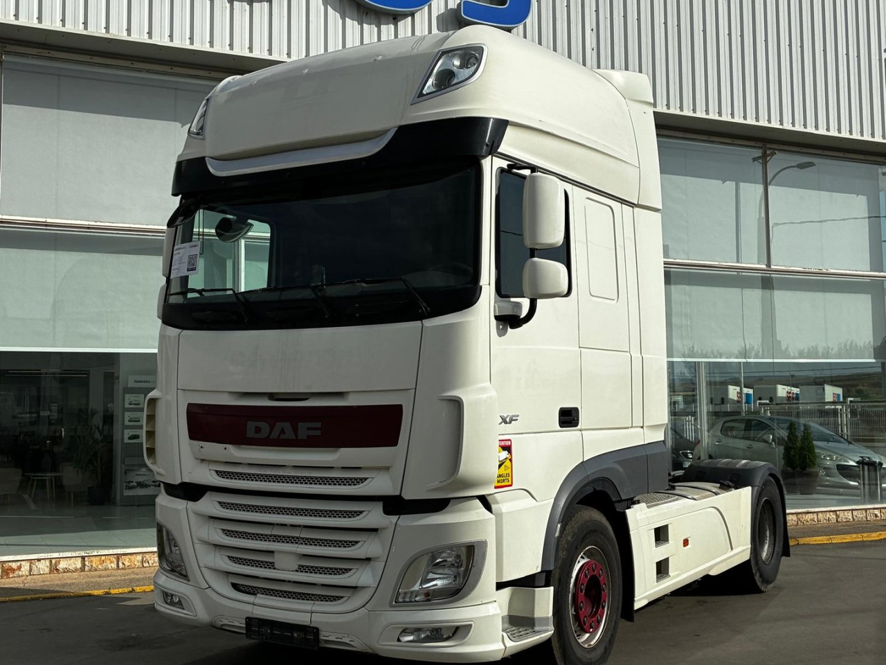 Cabeza Tractora DAF 480 SUPER SPACE CAB AUTOMATICA CON INTARDER - Tractor head: gambar 1 Cabeza Tractora DAF 480 SUPER SPACE CAB AUTOMATICA CON INTARDER - Tractor head: gambar 1