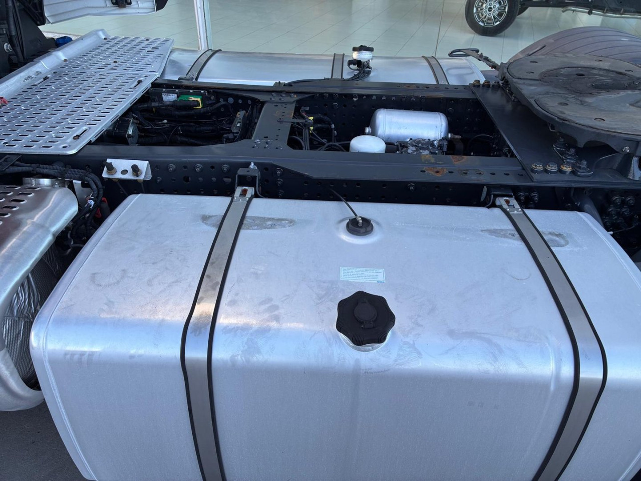 Tractor head Cabeza Tractora IVECO 460 AUTOMATICO INTARDER ADR: gambar 16 Tractor head Cabeza Tractora IVECO 460 AUTOMATICO INTARDER ADR: gambar 16