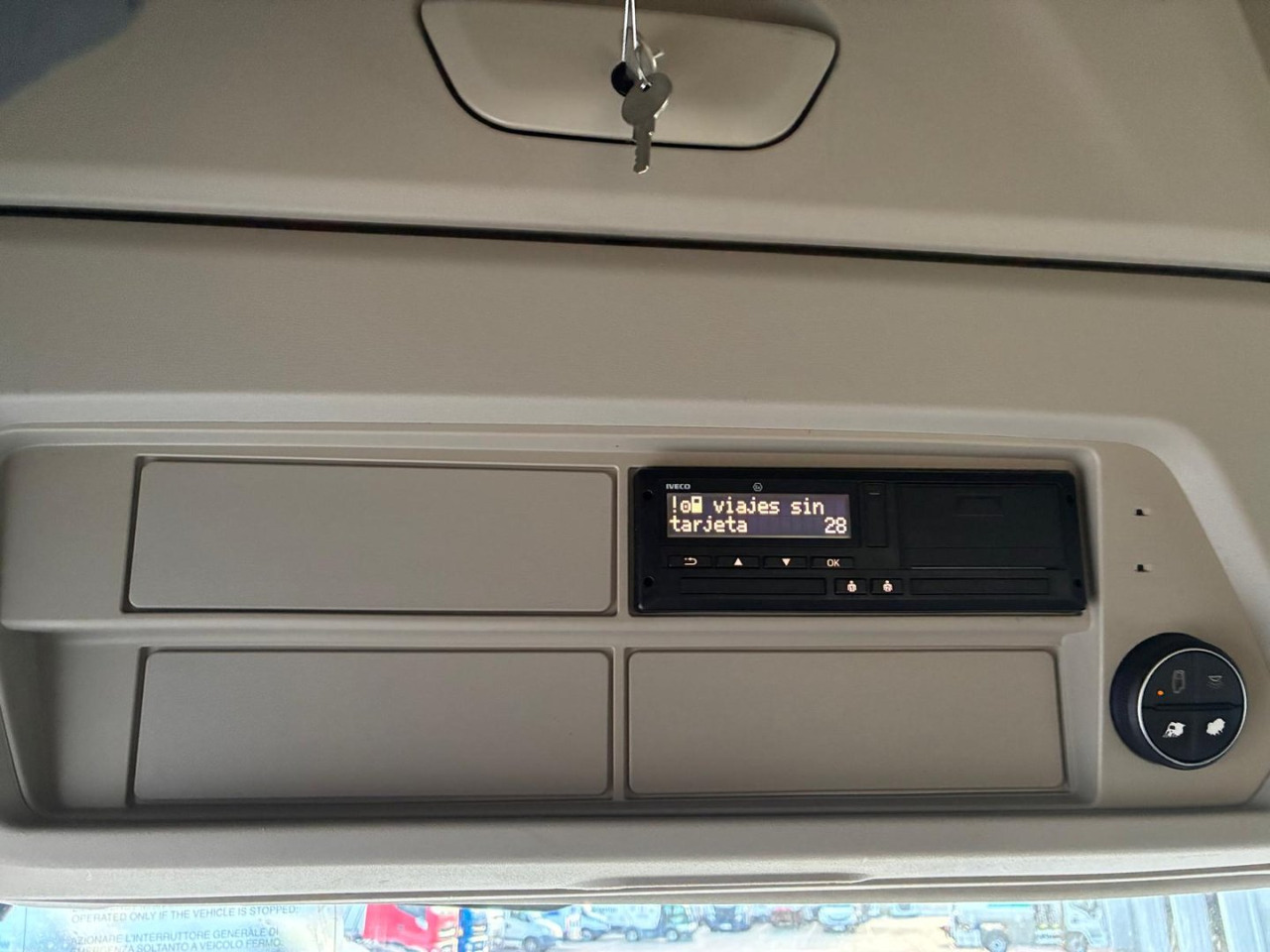 Tractor head Cabeza Tractora IVECO 460 AUTOMATICO INTARDER ADR: gambar 7 Tractor head Cabeza Tractora IVECO 460 AUTOMATICO INTARDER ADR: gambar 7