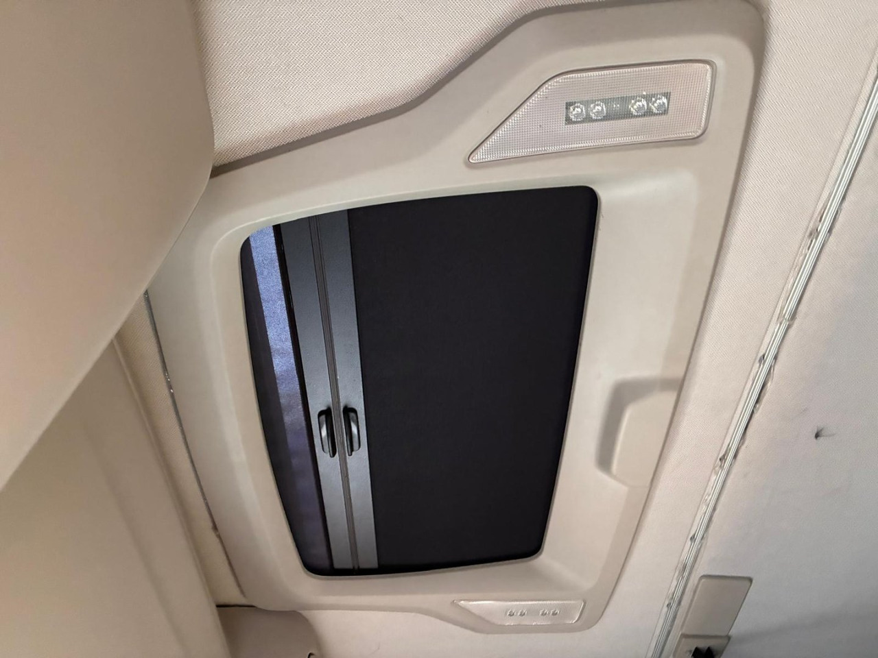 Tractor head Cabeza Tractora IVECO 460 AUTOMATICO INTARDER ADR: gambar 11 Tractor head Cabeza Tractora IVECO 460 AUTOMATICO INTARDER ADR: gambar 11