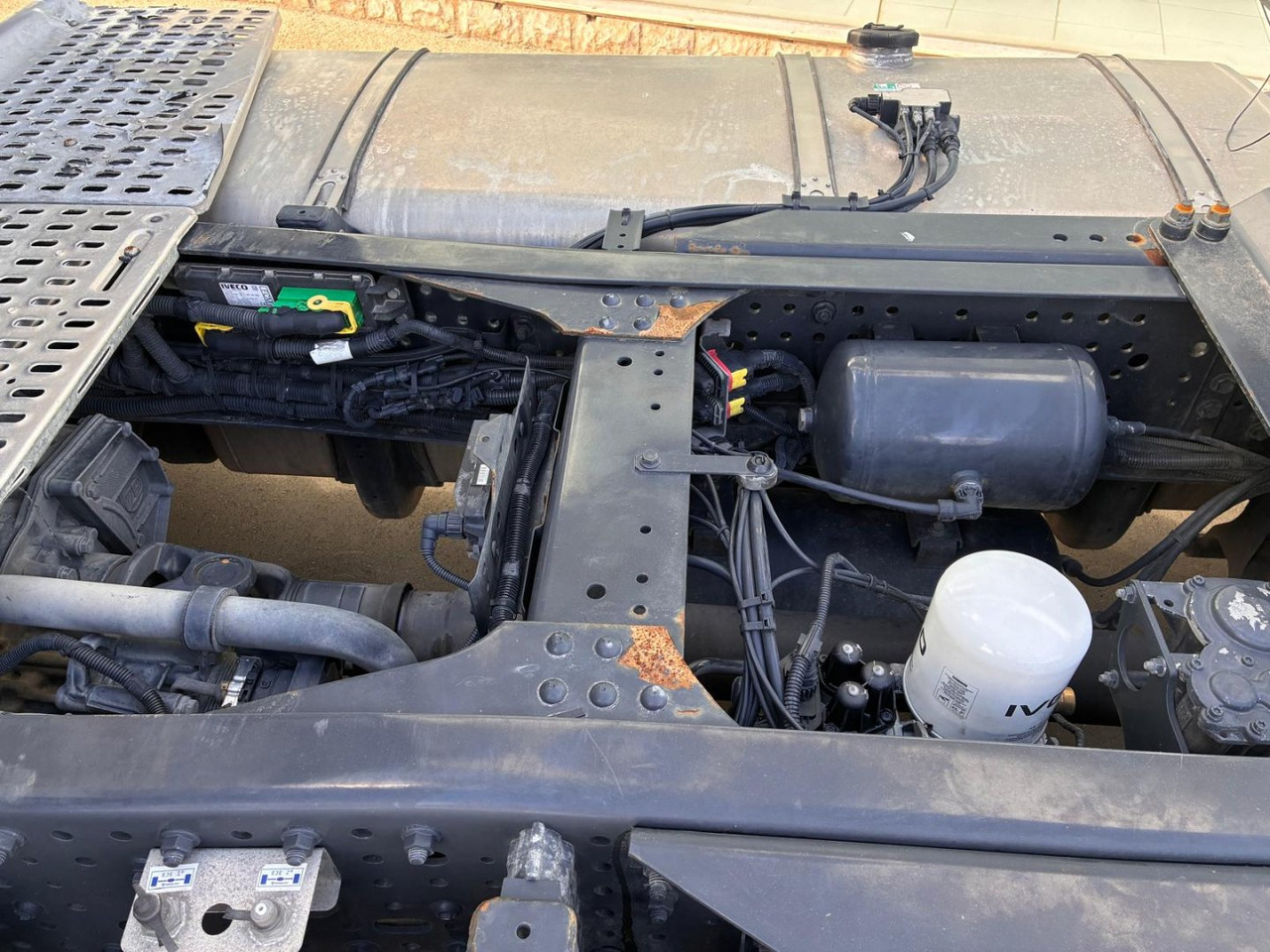 Cabeza Tractora IVECO S-WAY 510 AUTOMATICO CON INTARDER - Tractor head: gambar 5 Cabeza Tractora IVECO S-WAY 510 AUTOMATICO CON INTARDER - Tractor head: gambar 5