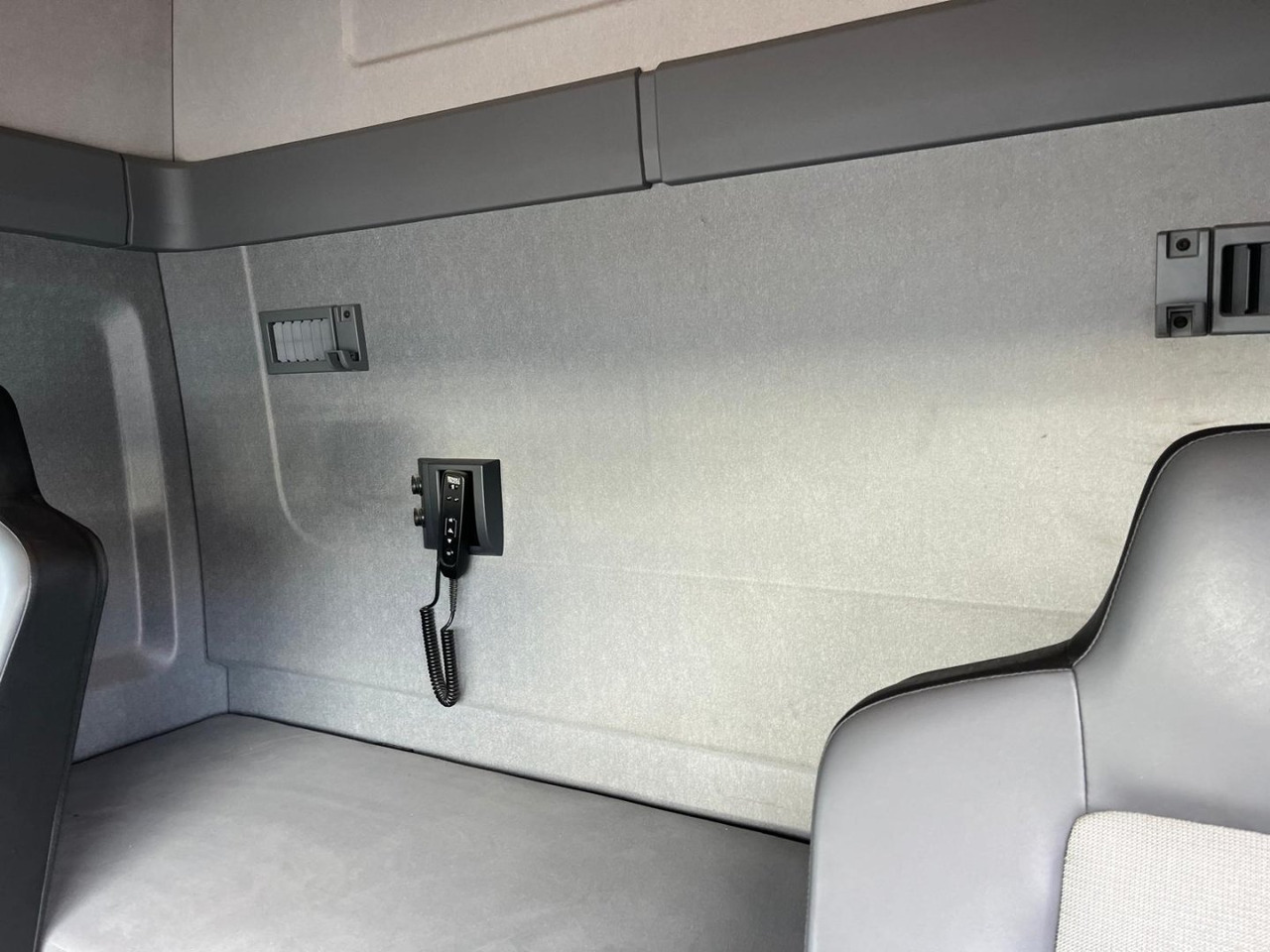 Tractor head Cabeza Tractora Renault T480 AUTOMATICA INTARDER: gambar 14 Tractor head Cabeza Tractora Renault T480 AUTOMATICA INTARDER: gambar 14