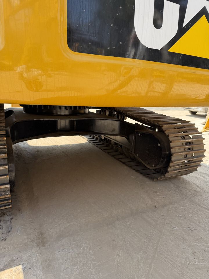 CAT 329D2L - Ekskavator perayap: gambar 3 CAT 329D2L - Ekskavator perayap: gambar 3