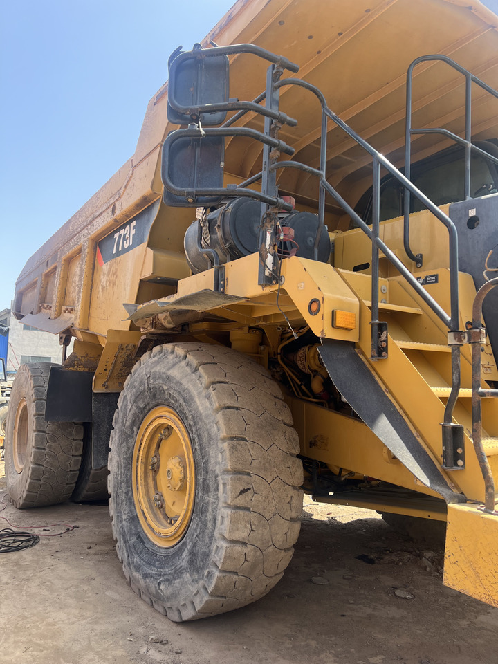 Truk batu/ Dumper iebes CAT 773F MINING DUMP TRUCK: gambar 10