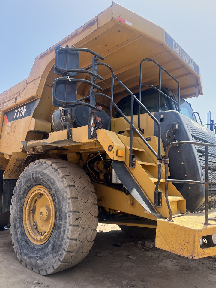 Truk batu/ Dumper iebes CAT 773F MINING DUMP TRUCK: gambar 9