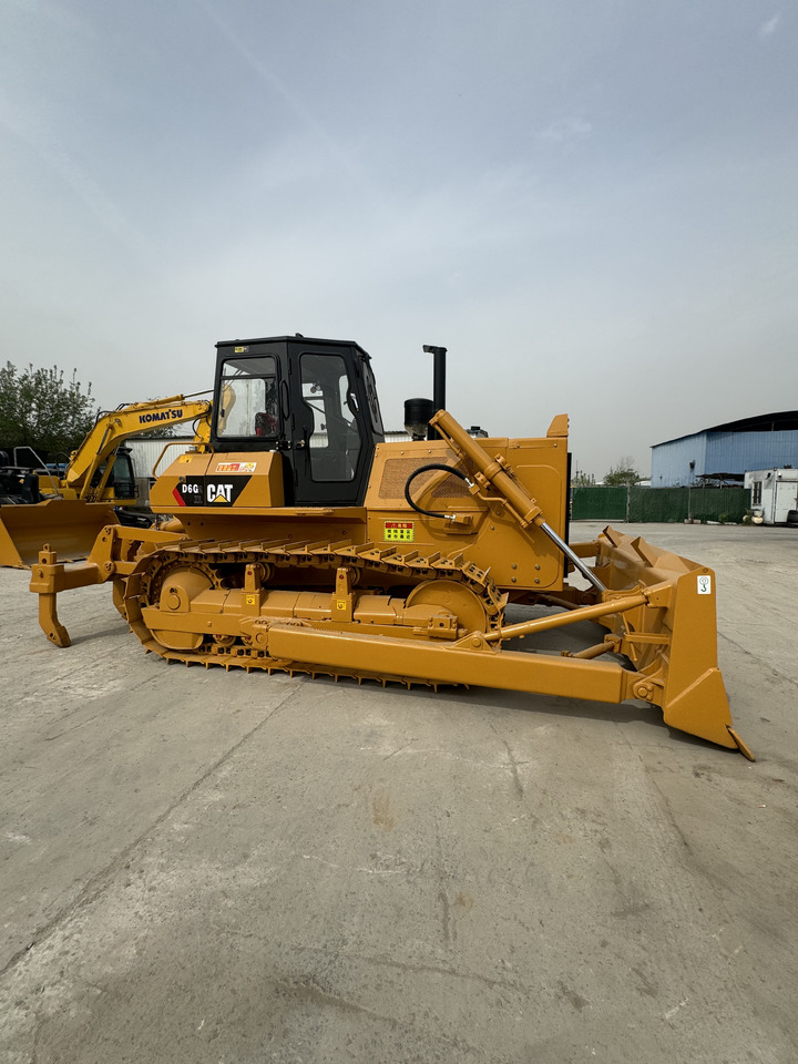 CAT D6G - Bulldozer: gambar 4 CAT D6G - Bulldozer: gambar 4