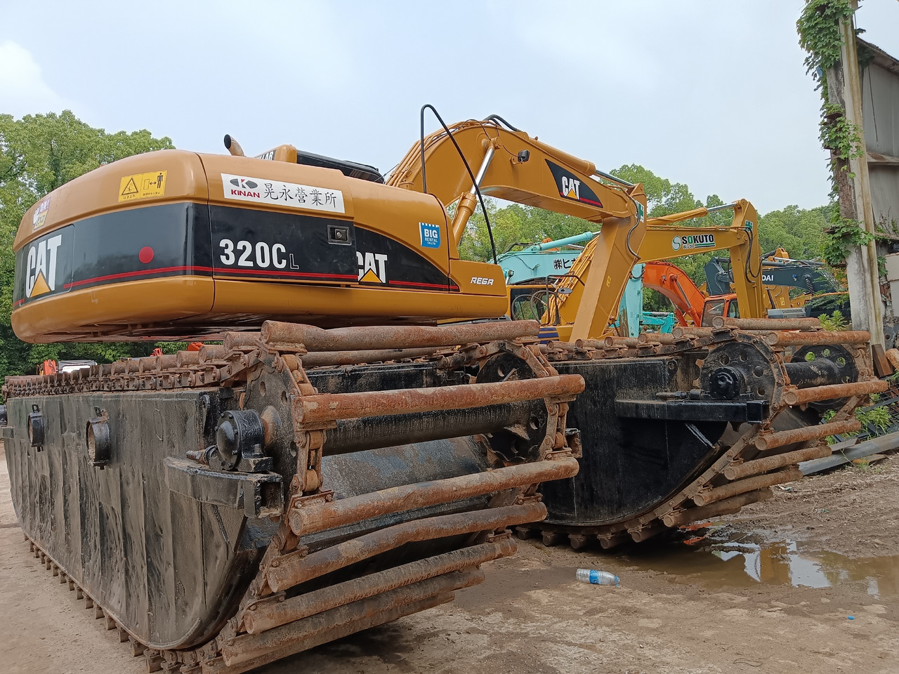CATERPILLAR 320CL DREDGER CAT - Ekskavator amfibi: gambar 2 CATERPILLAR 320CL DREDGER CAT - Ekskavator amfibi: gambar 2