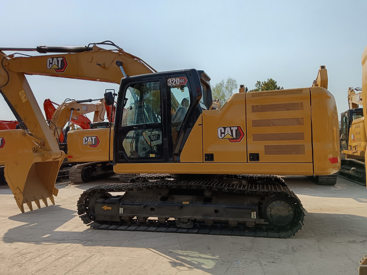 CATERPILLAR 320GC CAT 320 GC 323GC 320D2L - Ekskavator perayap: gambar 2 CATERPILLAR 320GC CAT 320 GC 323GC 320D2L - Ekskavator perayap: gambar 2