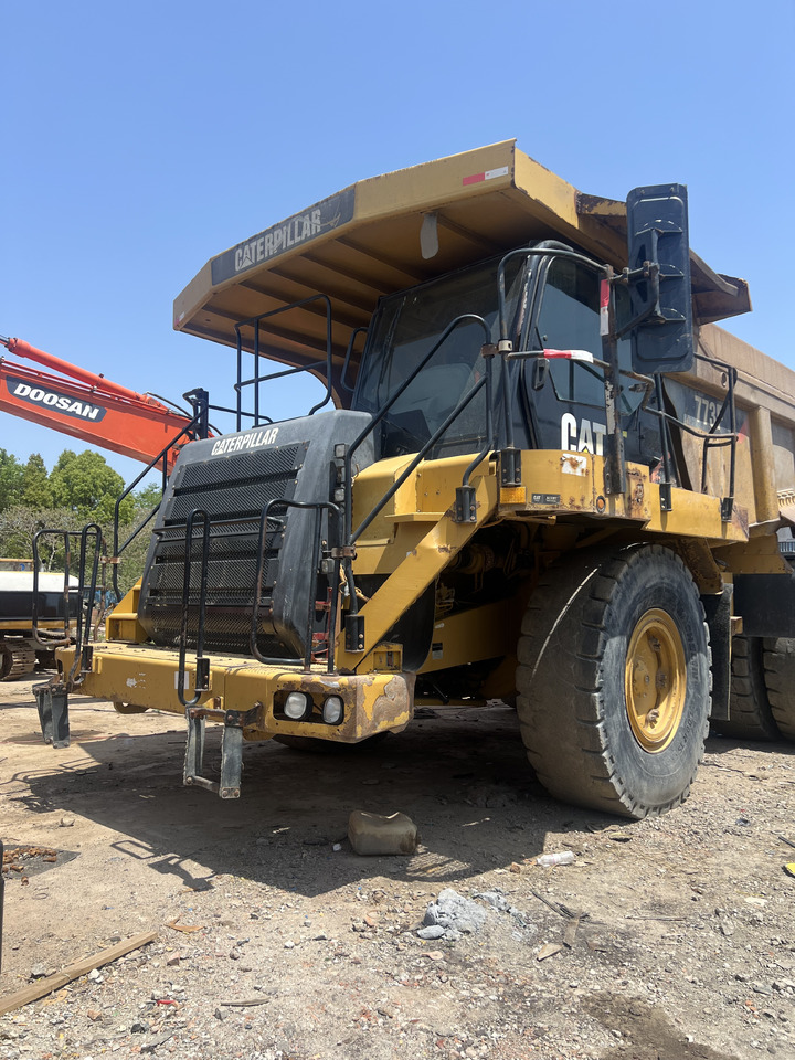 CATERPILLAR 773F - Truk batu/ Dumper iebes: gambar 1 CATERPILLAR 773F - Truk batu/ Dumper iebes: gambar 1