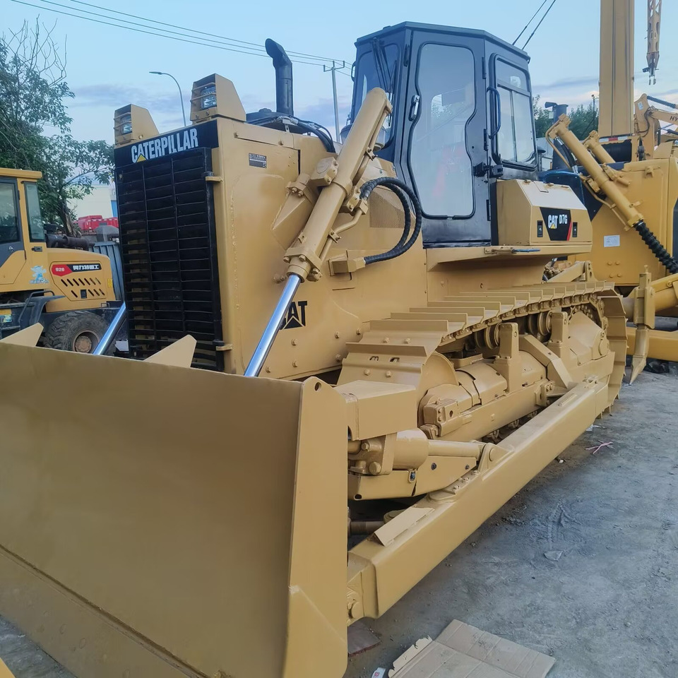 Bulldozer CATERPILLAR D7G: gambar 1