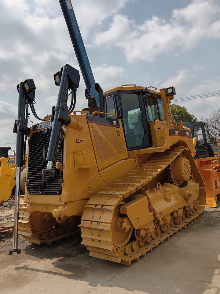 CATERPILLAR D8T - Bulldozer: gambar 2 CATERPILLAR D8T - Bulldozer: gambar 2
