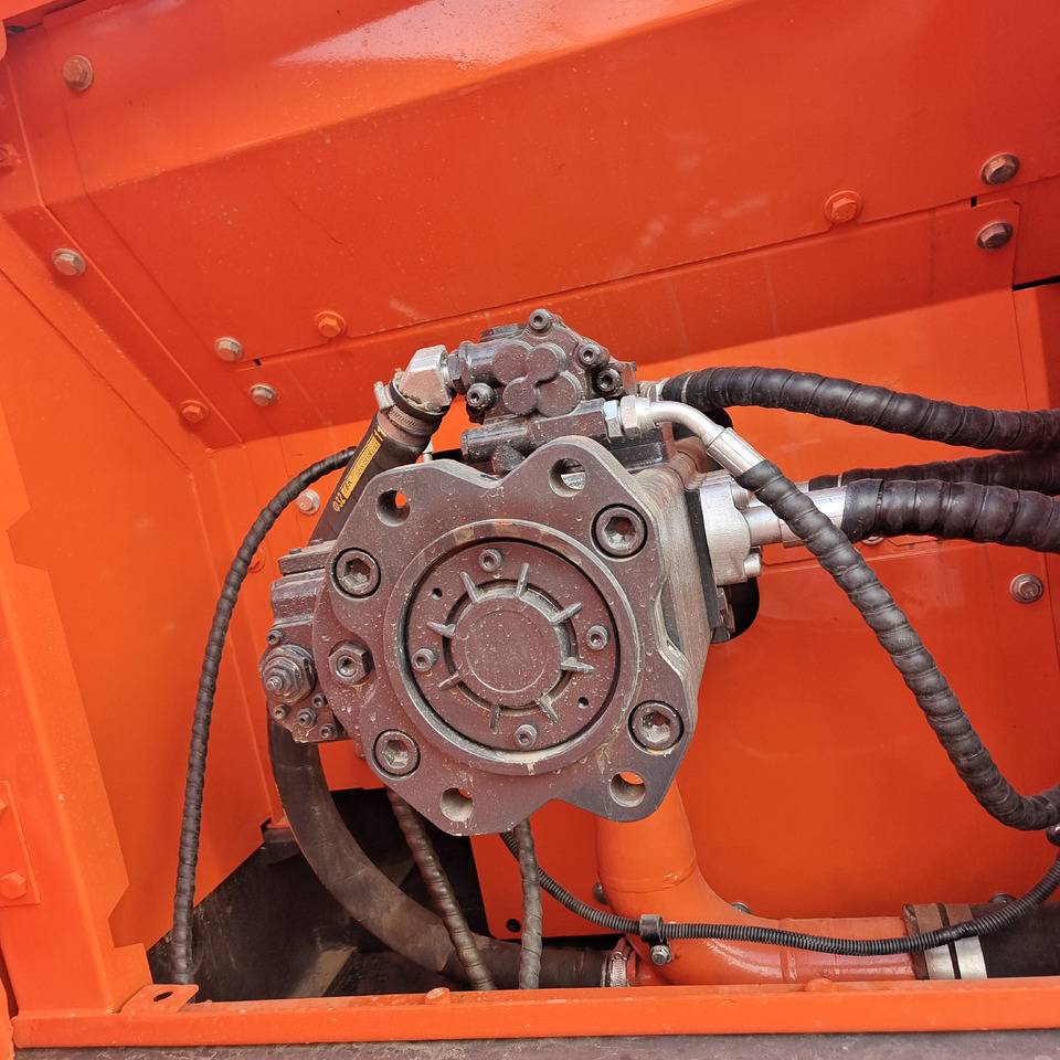 DOOSAN DX 300 LC - 9C - Ekskavator perayap: gambar 5 DOOSAN DX 300 LC - 9C - Ekskavator perayap: gambar 5