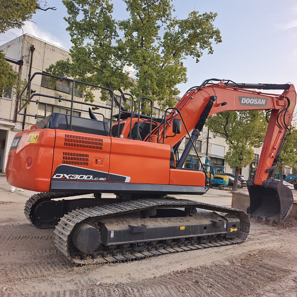 DOOSAN DX300 LC - 9C DX 300 LCA - Ekskavator perayap: gambar 2 DOOSAN DX300 LC - 9C DX 300 LCA - Ekskavator perayap: gambar 2