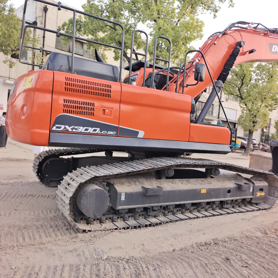 DOOSAN DX300 LC - 9C DX 300 LCA - Ekskavator perayap: gambar 3 DOOSAN DX300 LC - 9C DX 300 LCA - Ekskavator perayap: gambar 3