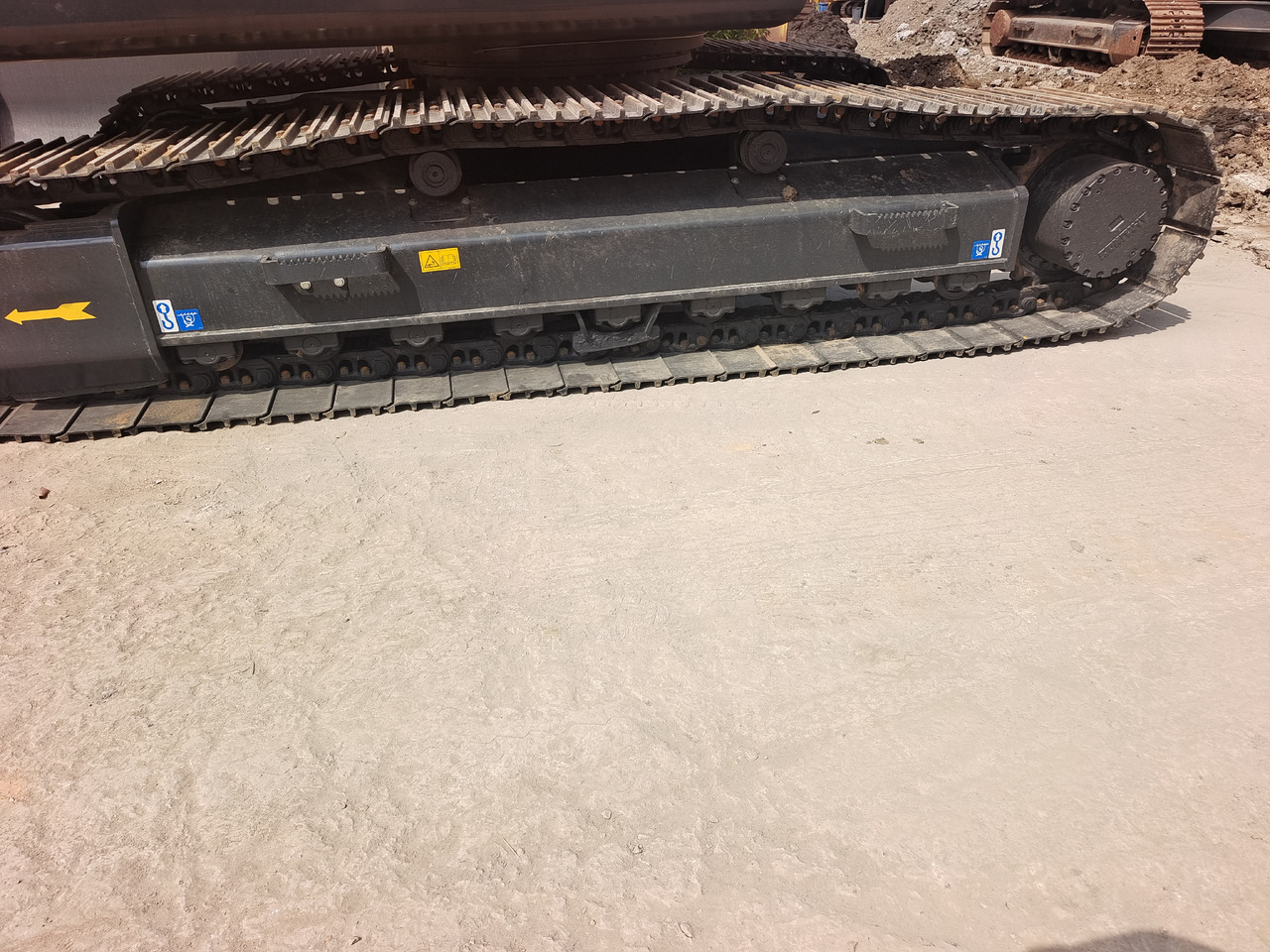 HYUNDAI 220 WITH 4 CAMERAS REVIEW REVERSE HX220HD HX225HD 220LC-9S - Ekskavator perayap: gambar 2 HYUNDAI 220 WITH 4 CAMERAS REVIEW REVERSE HX220HD HX225HD 220LC-9S - Ekskavator perayap: gambar 2