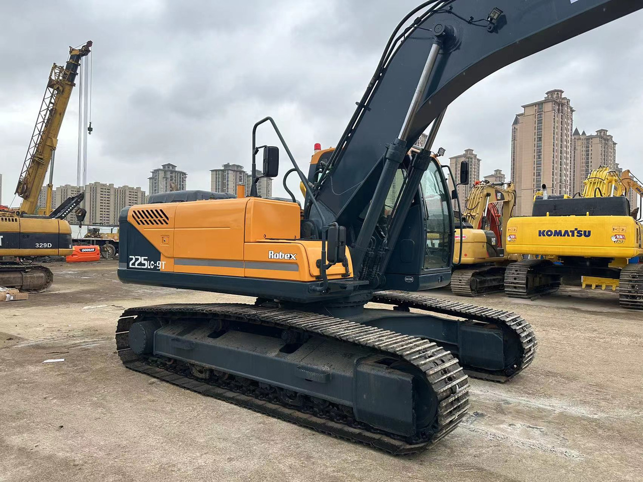 HYUNDAI 225LC-9T HX220HD HX225HD - Ekskavator perayap: gambar 1 HYUNDAI 225LC-9T HX220HD HX225HD - Ekskavator perayap: gambar 1