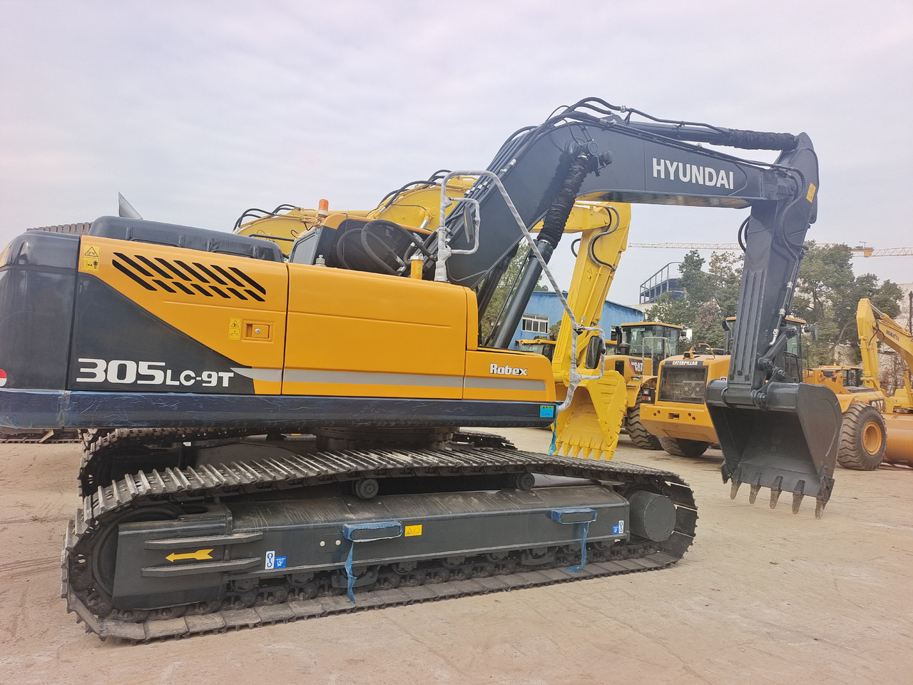 HYUNDAI 305lc-9t - Ekskavator perayap: gambar 1 HYUNDAI 305lc-9t - Ekskavator perayap: gambar 1
