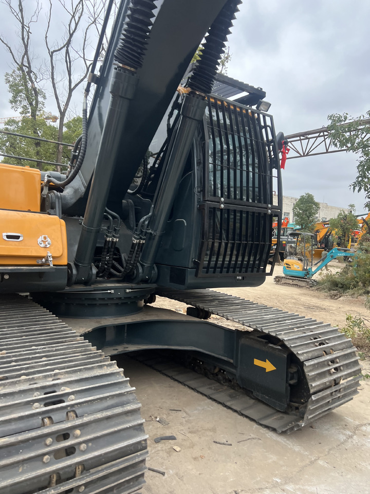 HYUNDAI HX220HD BROADEN TRACK SHOES - Ekskavator perayap: gambar 5 HYUNDAI HX220HD BROADEN TRACK SHOES - Ekskavator perayap: gambar 5