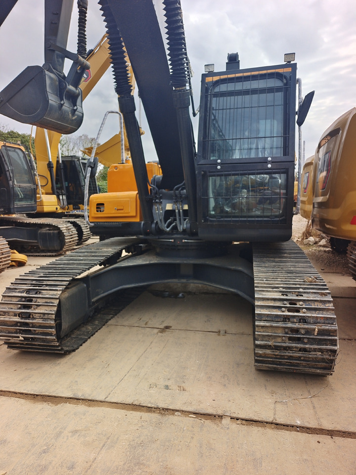 HYUNDAI HX220HD - Ekskavator perayap: gambar 4 HYUNDAI HX220HD - Ekskavator perayap: gambar 4