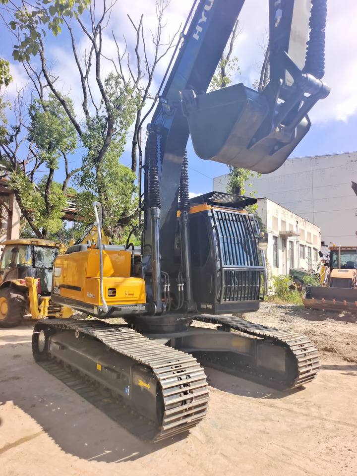 HYUNDAI HX220HD WITH 4 CAMERAS - Ekskavator perayap: gambar 4 HYUNDAI HX220HD WITH 4 CAMERAS - Ekskavator perayap: gambar 4