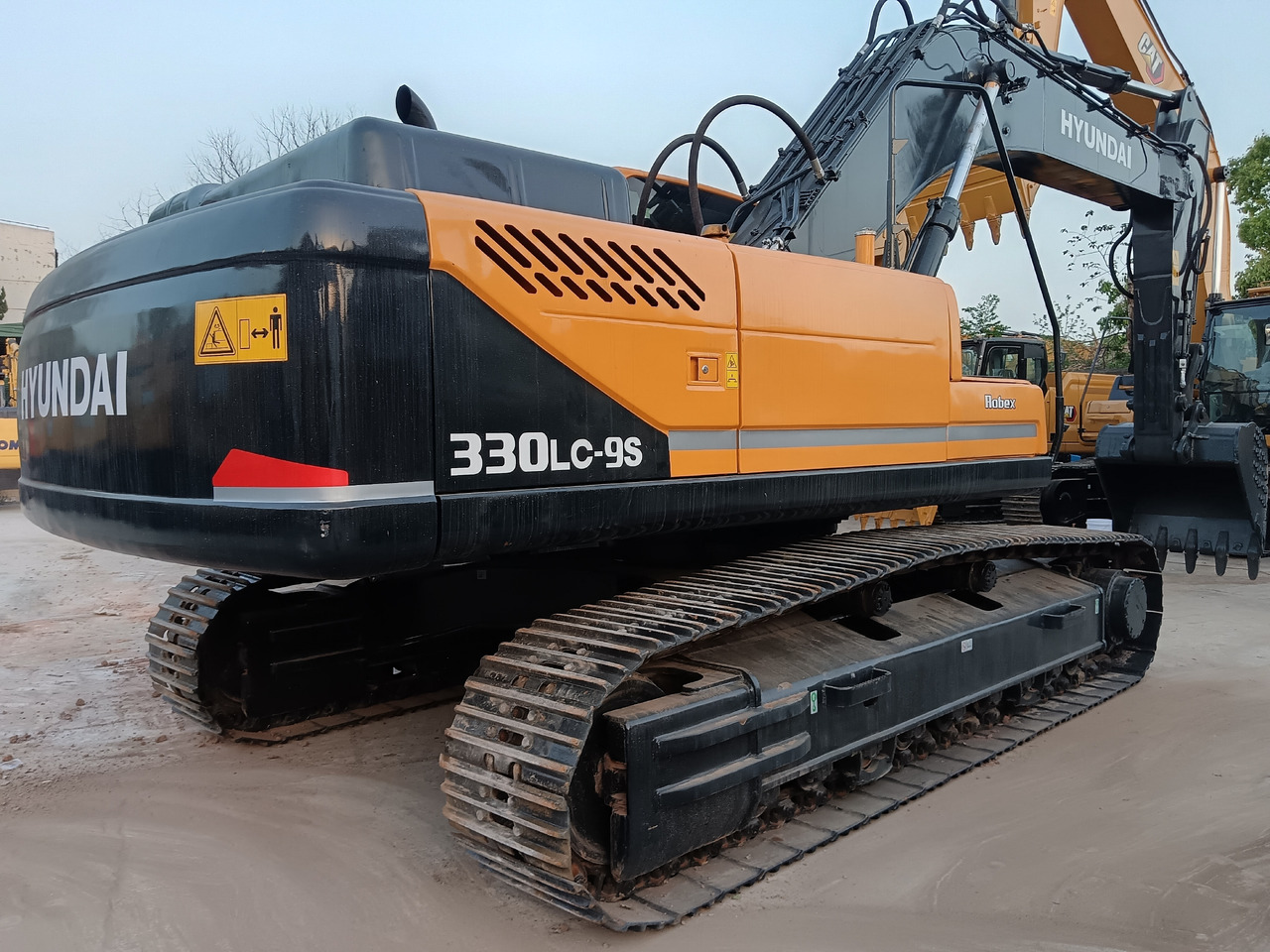 Ekskavator perayap Hyundai 330LC-9S HYUNDAI ROBEX 330 LC - 9 S: gambar 41