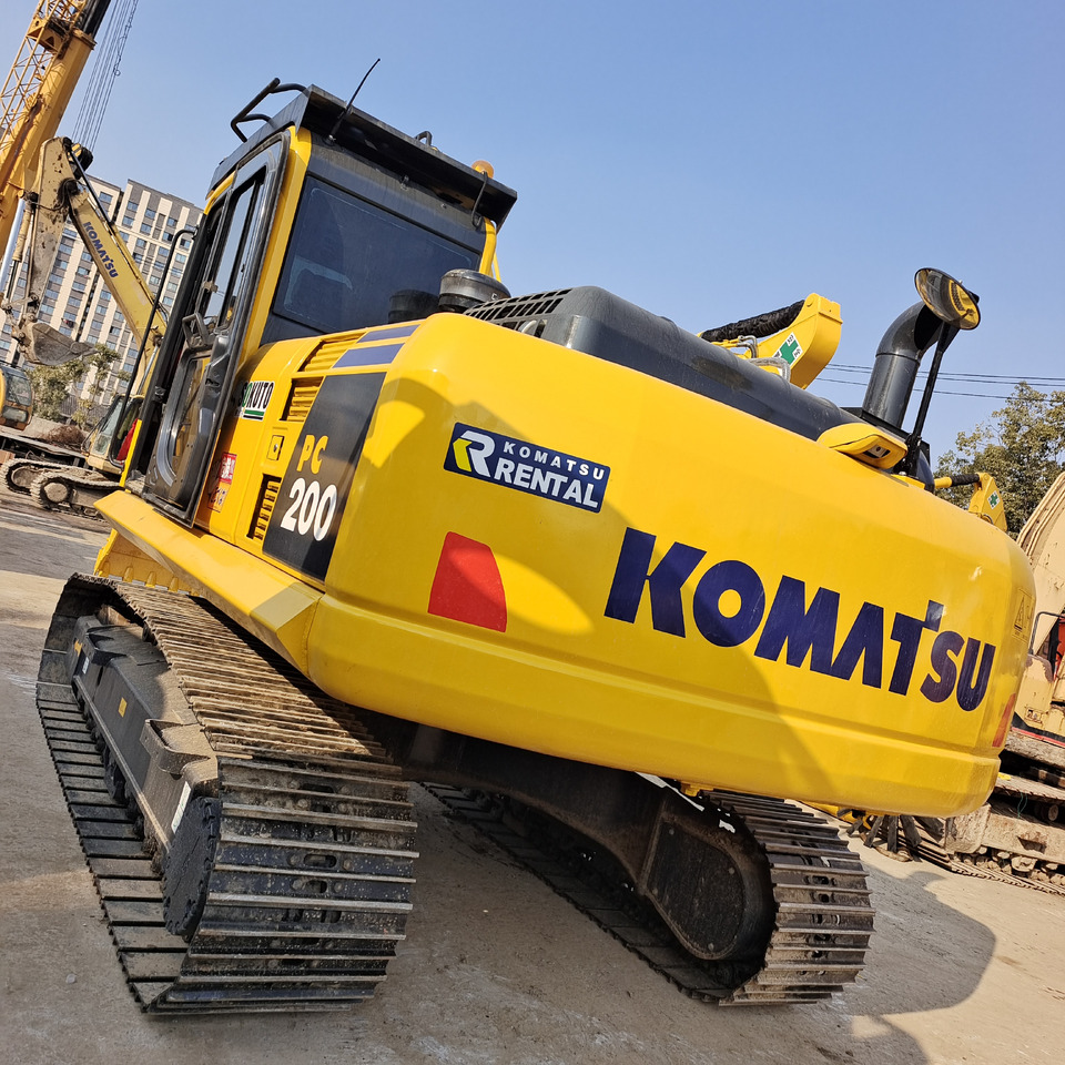 KOMATSU PC200-8 - Ekskavator perayap: gambar 4 KOMATSU PC200-8 - Ekskavator perayap: gambar 4