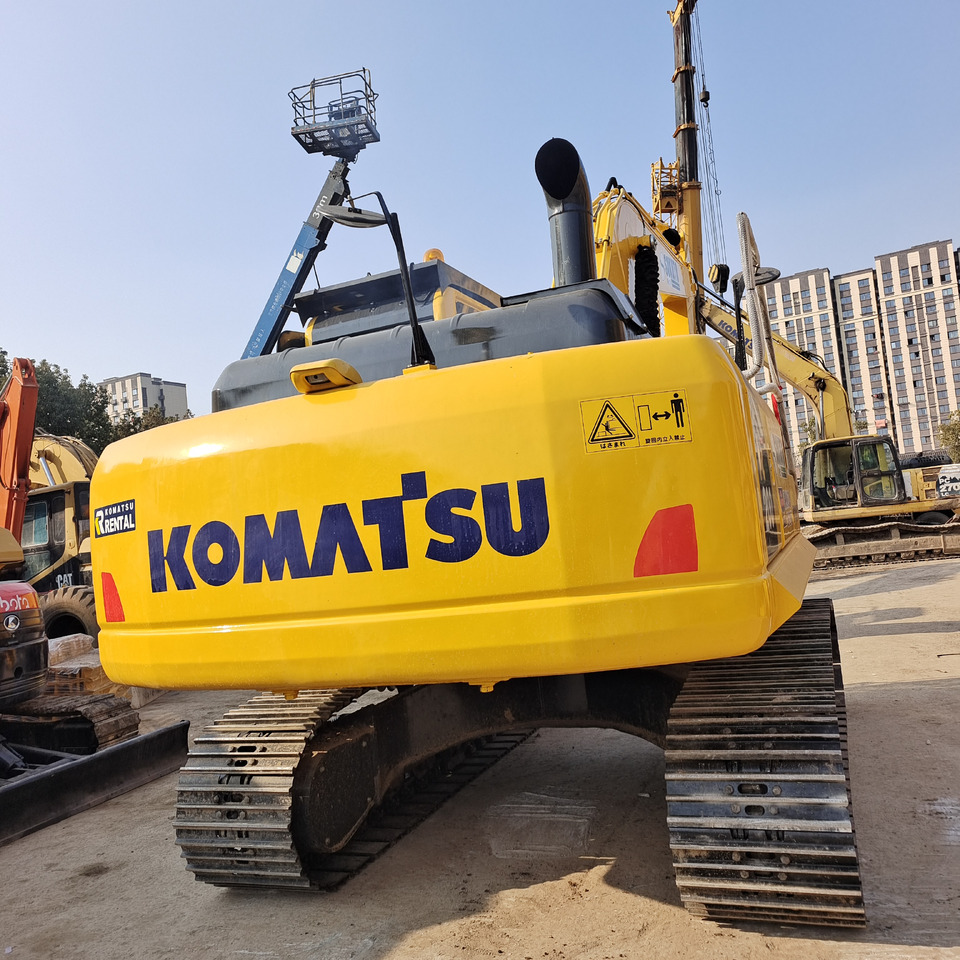 KOMATSU PC200-8 - Ekskavator perayap: gambar 2 KOMATSU PC200-8 - Ekskavator perayap: gambar 2