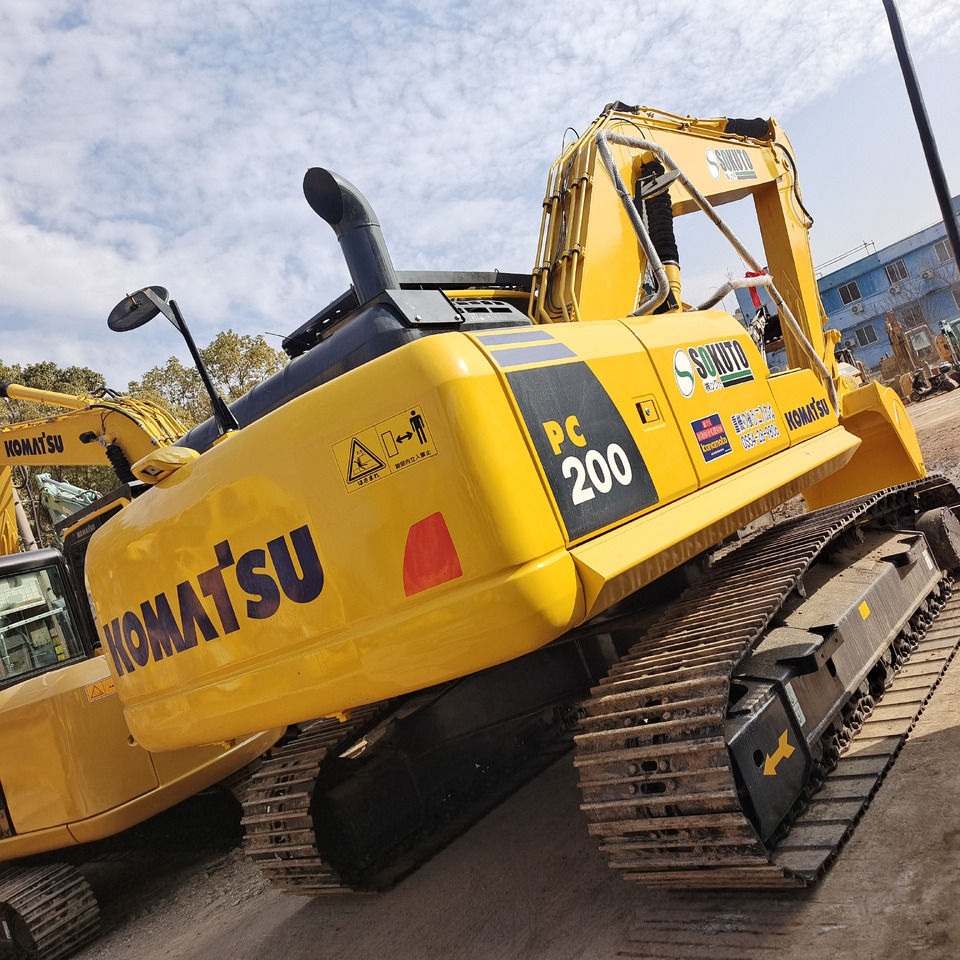 KOMATSU PC200-8 PC 200 - 8 - Ekskavator perayap: gambar 1 KOMATSU PC200-8 PC 200 - 8 - Ekskavator perayap: gambar 1