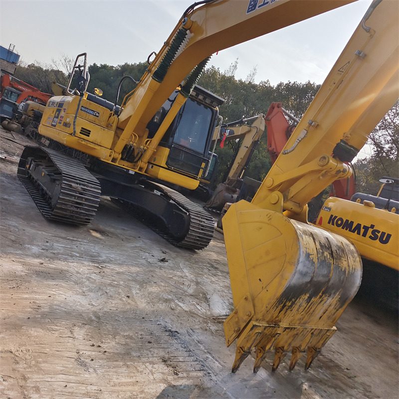 KOMATSU PC220-8N1 - Ekskavator perayap: gambar 5 KOMATSU PC220-8N1 - Ekskavator perayap: gambar 5