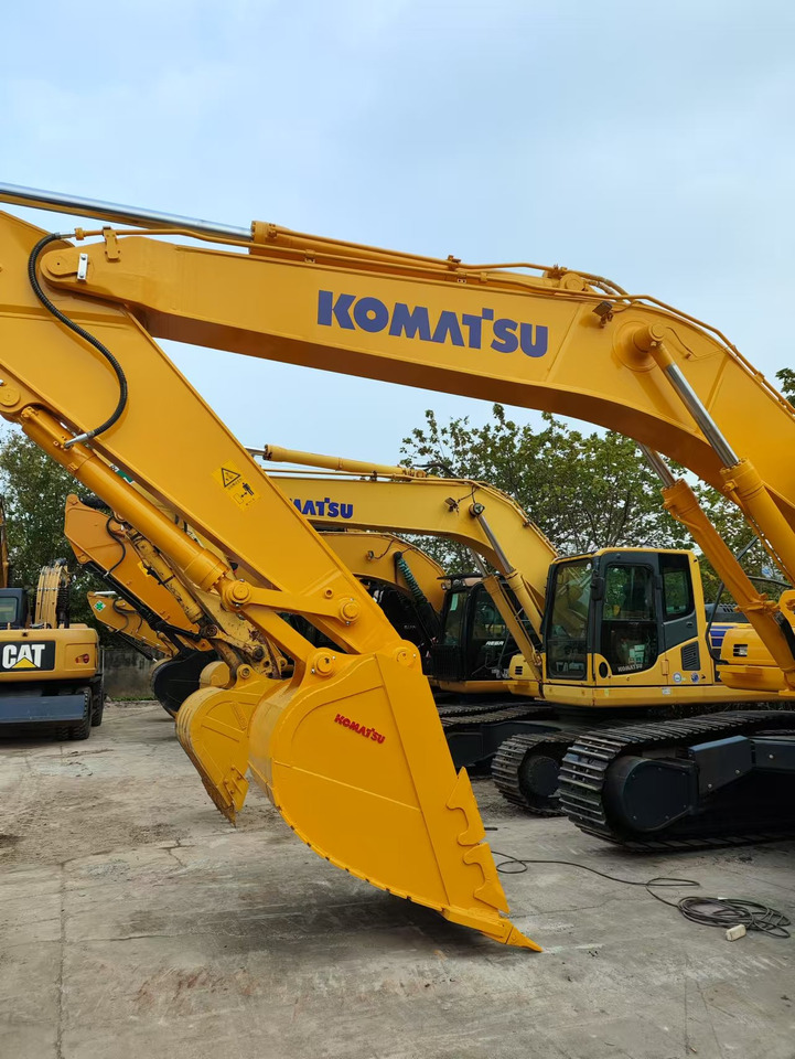 KOMATSU PC450-8 - Ekskavator perayap: gambar 2 KOMATSU PC450-8 - Ekskavator perayap: gambar 2