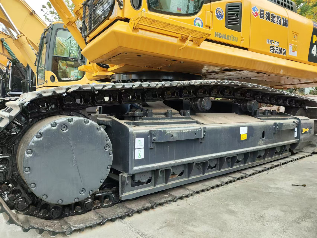KOMATSU PC450-8 - Ekskavator perayap: gambar 4 KOMATSU PC450-8 - Ekskavator perayap: gambar 4