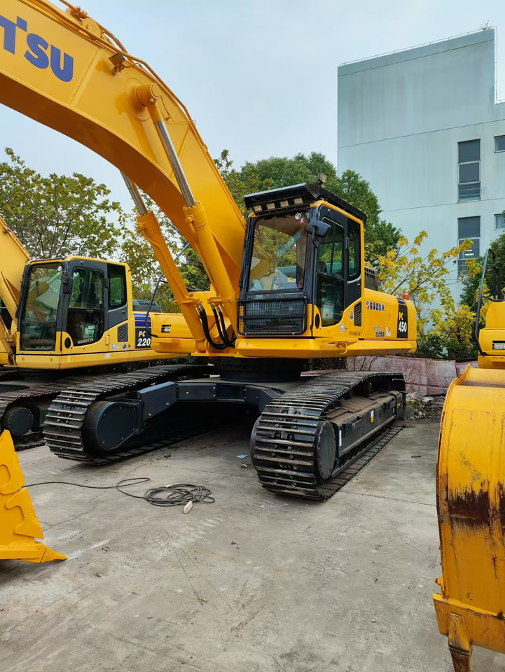 KOMATSU PC450-8 - Ekskavator perayap: gambar 1 KOMATSU PC450-8 - Ekskavator perayap: gambar 1