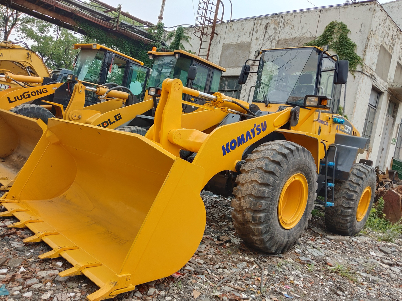 KOMATSU WA320-5 - Wheel loader: gambar 5 KOMATSU WA320-5 - Wheel loader: gambar 5