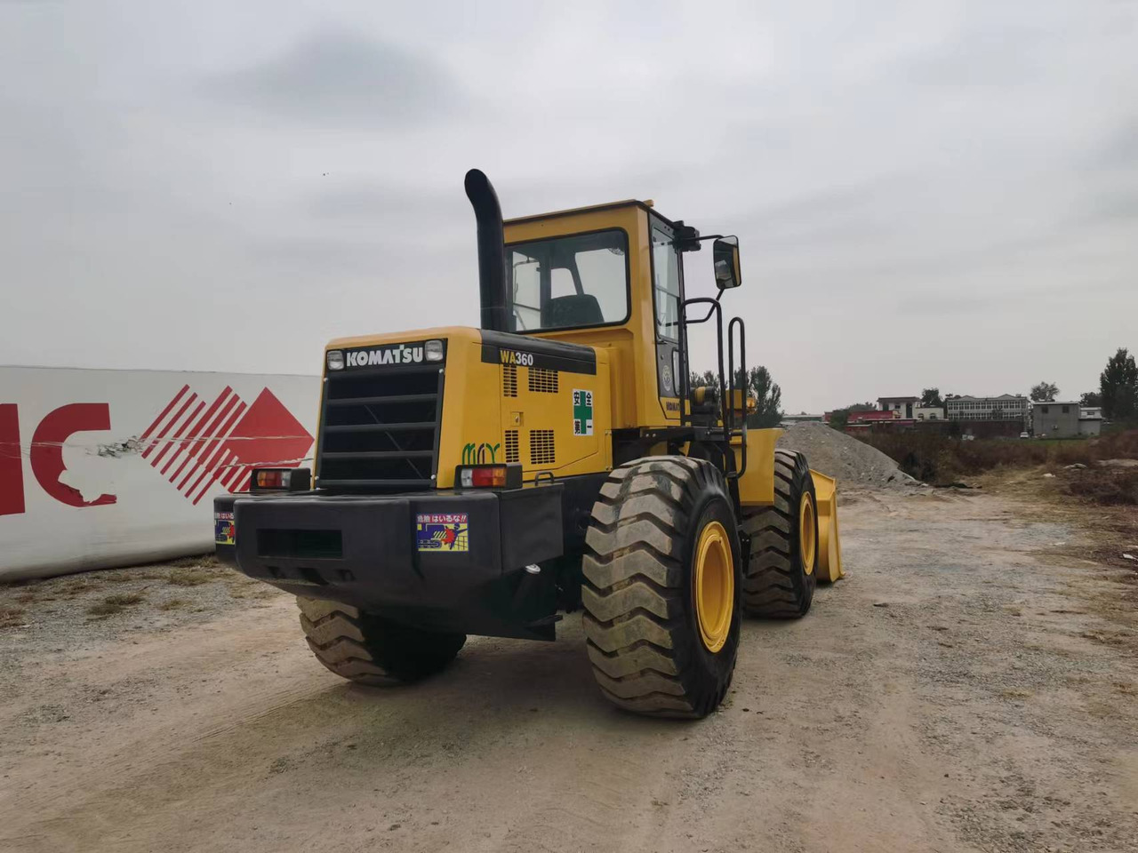 Wheel loader KOMATSU WA380: gambar 10 Wheel loader KOMATSU WA380: gambar 10