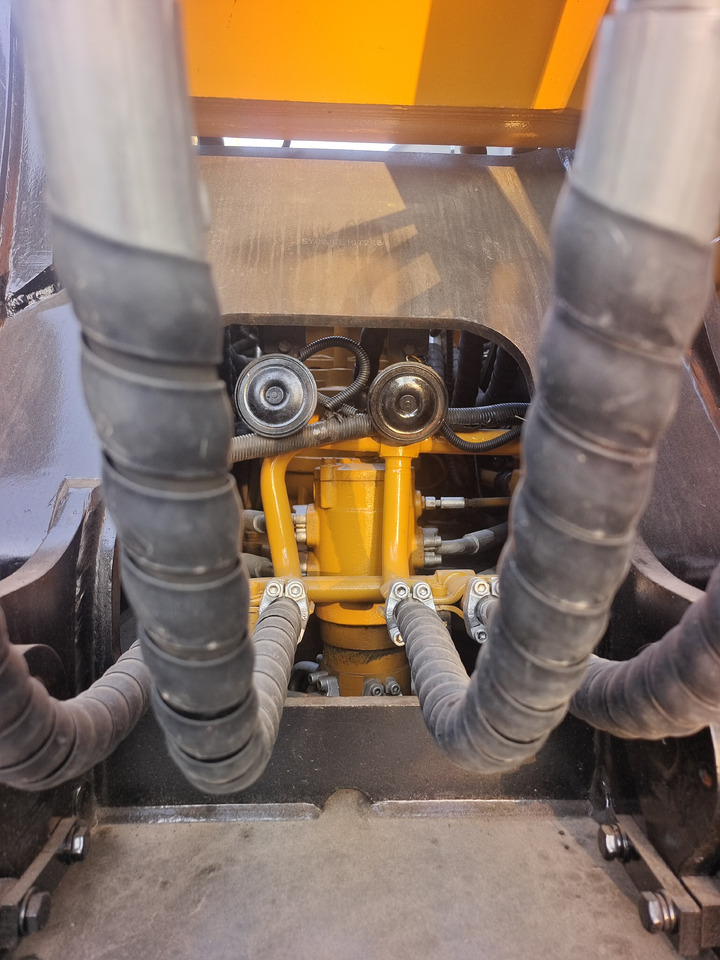 SANY 215H 215C - Ekskavator perayap: gambar 5 SANY 215H 215C - Ekskavator perayap: gambar 5