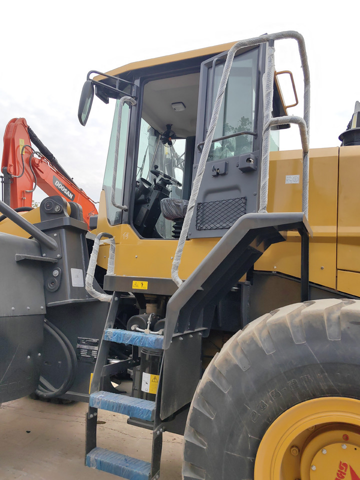 SDLG 956F - Wheel loader: gambar 3 SDLG 956F - Wheel loader: gambar 3