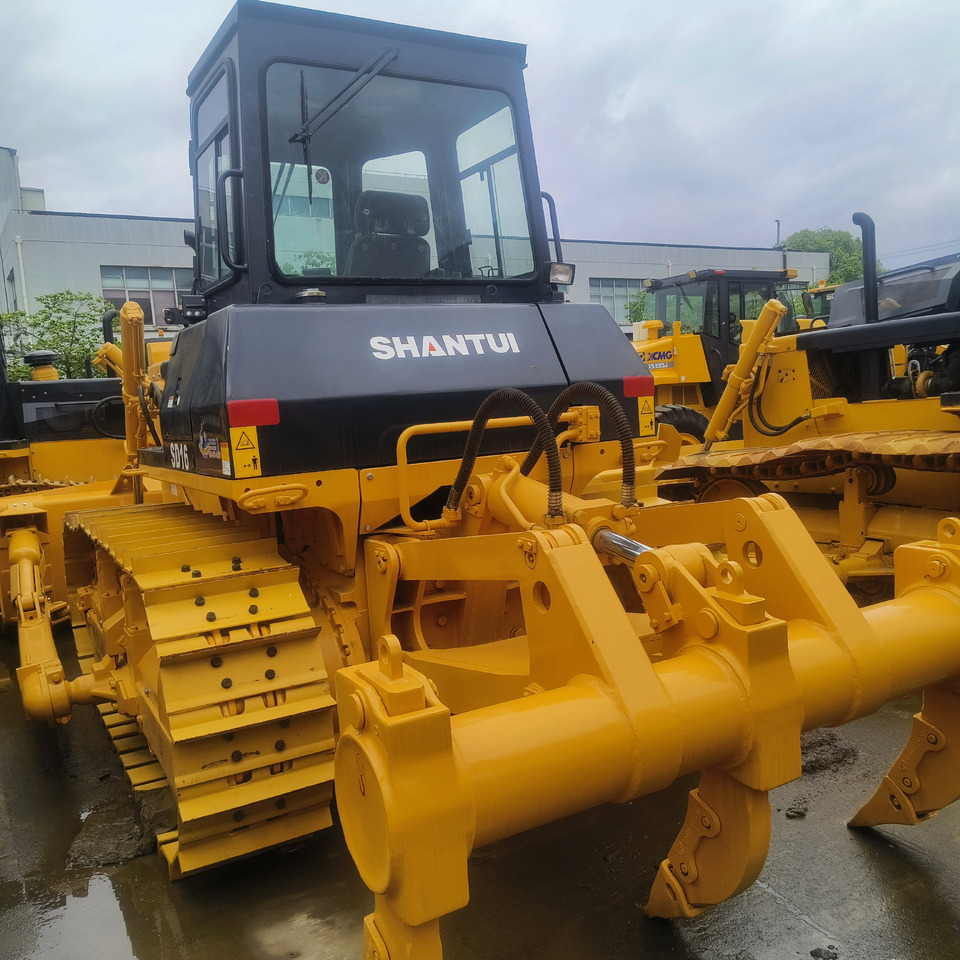 SHANTUI SD16 WITH RIPPER - Bulldozer: gambar 5 SHANTUI SD16 WITH RIPPER - Bulldozer: gambar 5