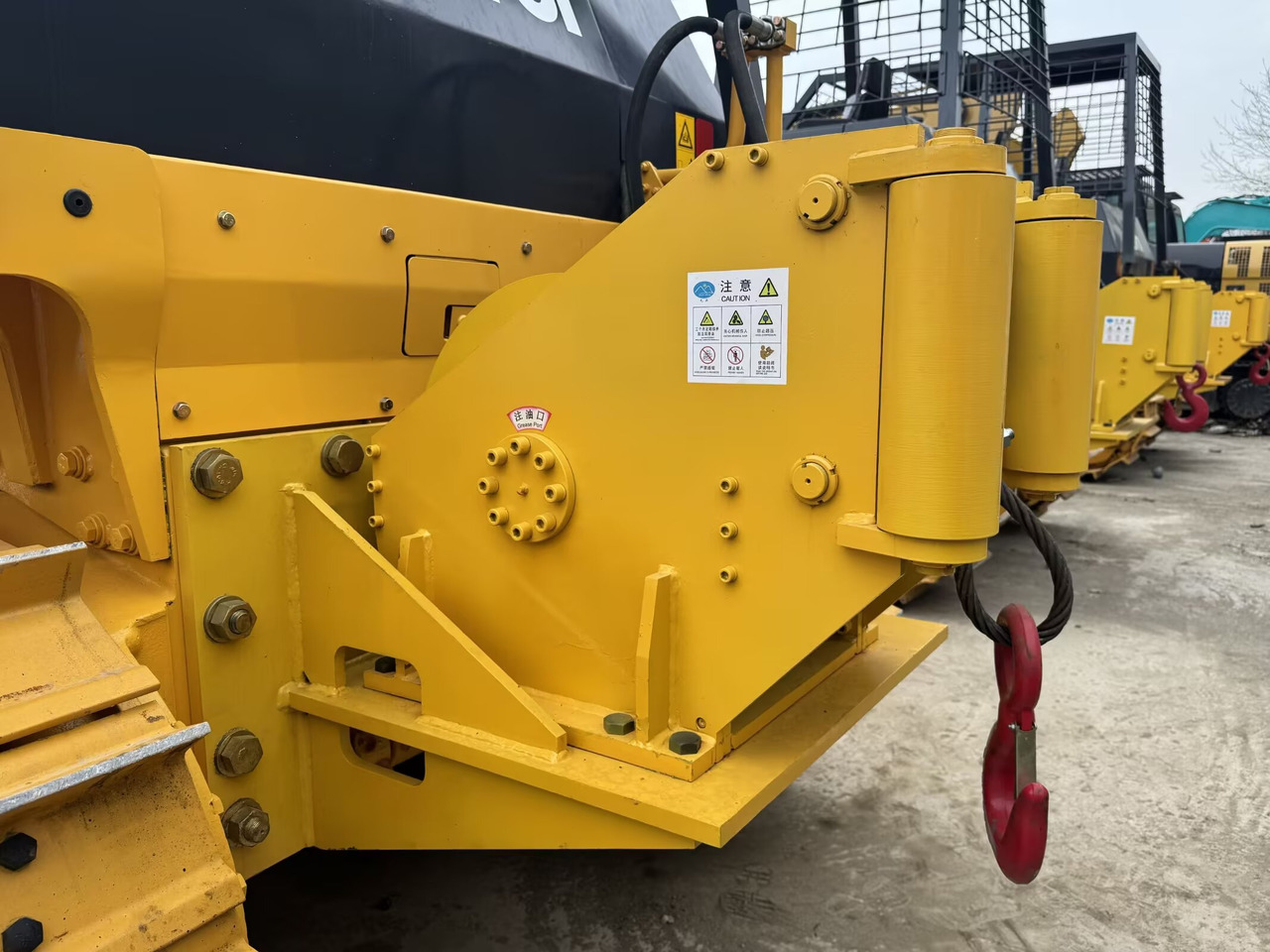 SHANTUI SD22F WITH WINCH FORESTRY VERSION - Bulldozer: gambar 3 SHANTUI SD22F WITH WINCH FORESTRY VERSION - Bulldozer: gambar 3