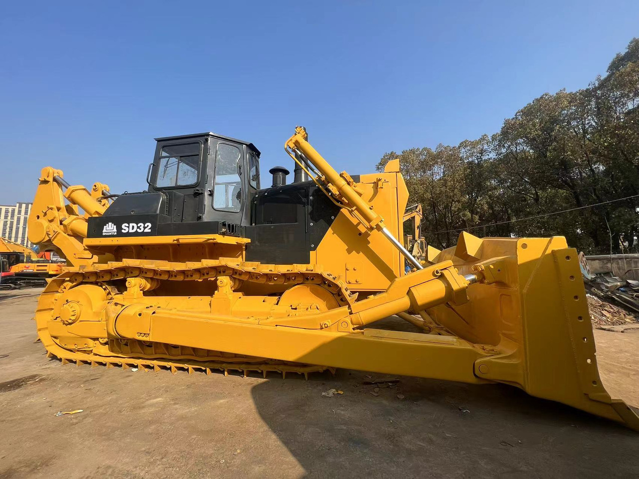 Bulldozer SHANTUI sd32 SD 32 SD22 SD16: gambar 11