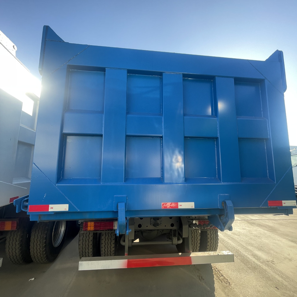 SINOTRUK HOWO 371 375 380 400 420 6*4 - Truk jungkit: gambar 5 SINOTRUK HOWO 371 375 380 400 420 6*4 - Truk jungkit: gambar 5