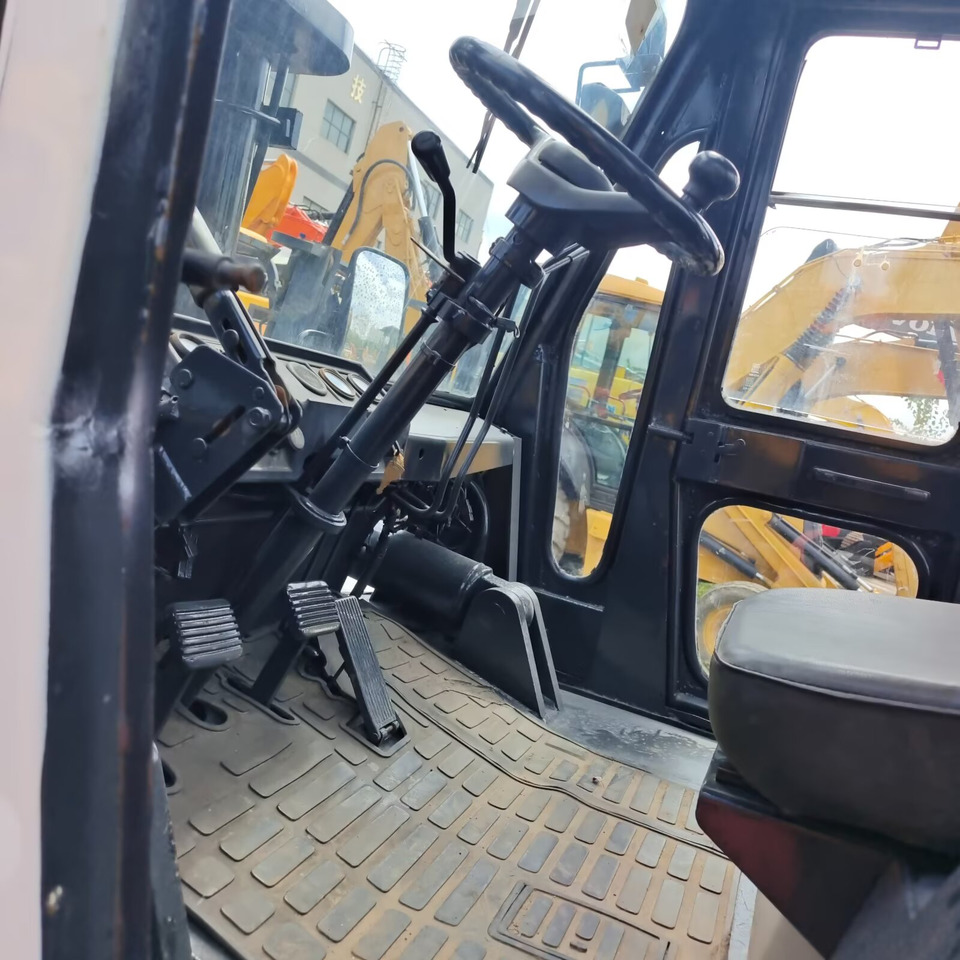 TCM FD 100 - Forklift: gambar 5 TCM FD 100 - Forklift: gambar 5